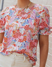 Load image into Gallery viewer, Floral Bubble Sleeve Blouse